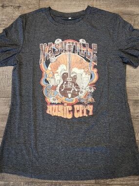 Nashville Music City Women's T-Shirt Size Medium Gray Graphic Tee Short Sleeve